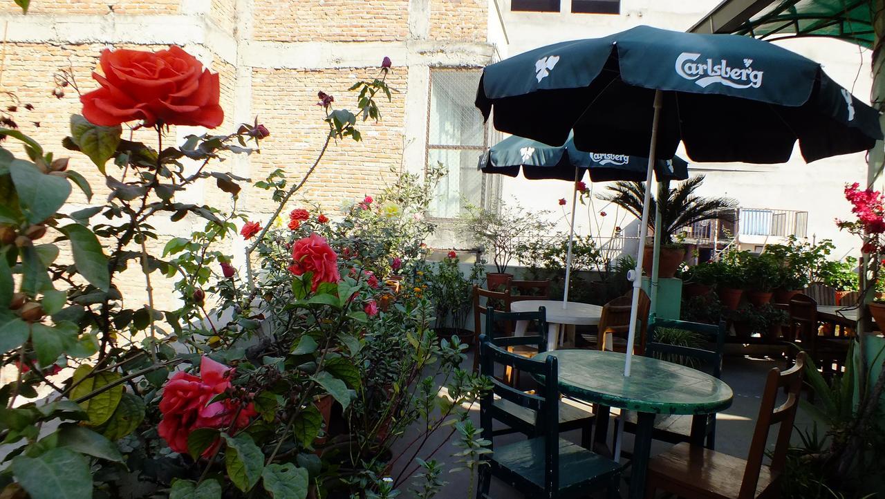 Hotel Dolphin Katmandu Kültér fotó