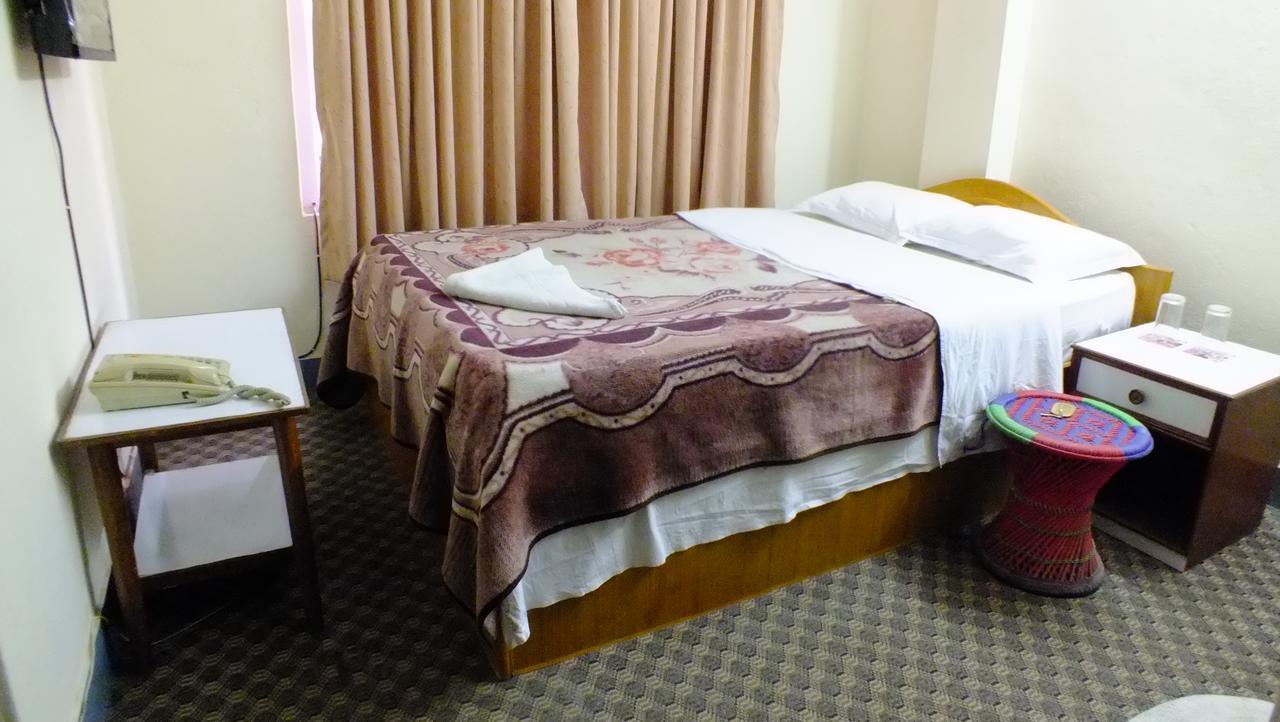 Hotel Dolphin Katmandu Kültér fotó