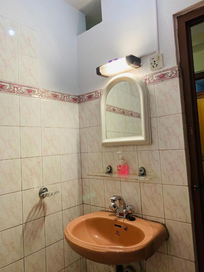 Hotel Dolphin Katmandu Kültér fotó